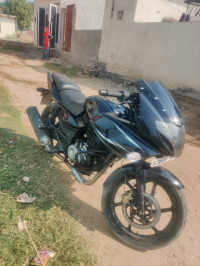 Bajaj Pulsar 220F