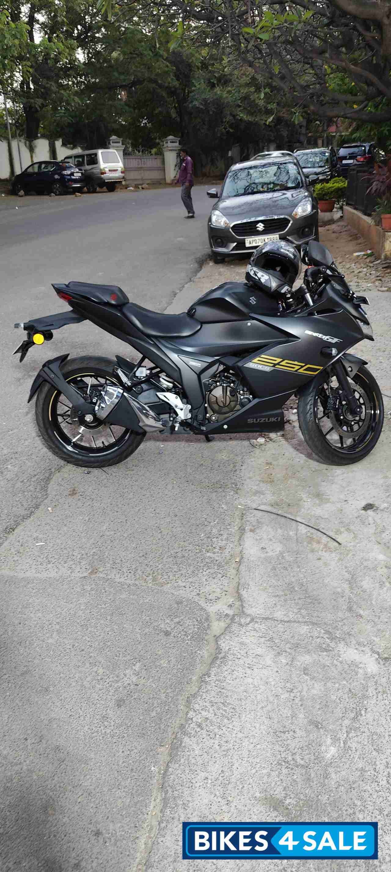 Matte Black Suzuki Gixxer SF 250 BS6