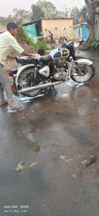 Royal Enfield Classic 350