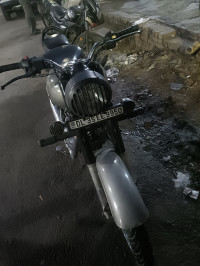 Gun Metal Grey Royal Enfield Classic Gunmetal Grey