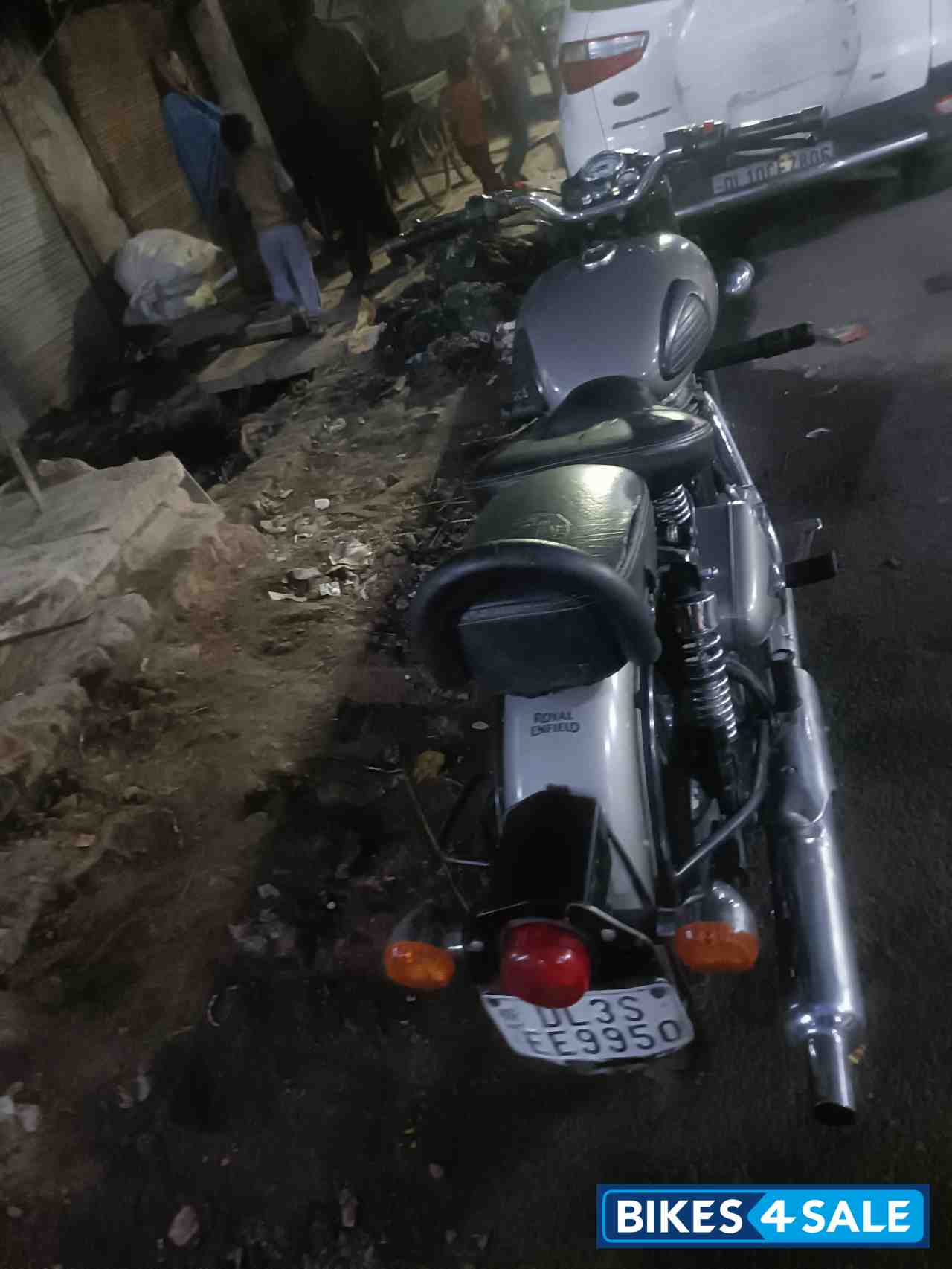 Gun Metal Grey Royal Enfield Classic Gunmetal Grey