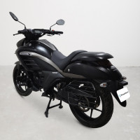 Suzuki Intruder 150