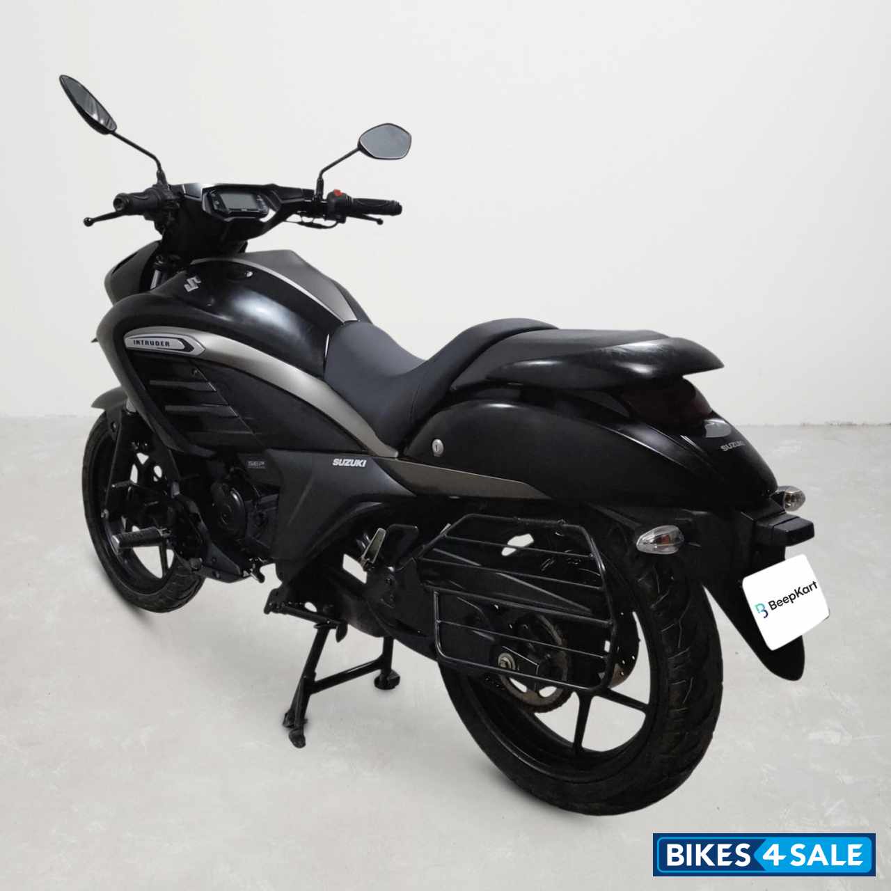 Suzuki Intruder 150