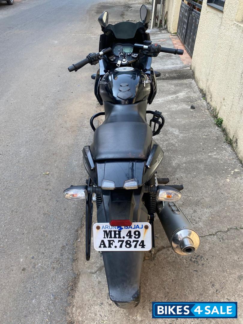 Bajaj Pulsar 220F