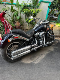 Midnight Blue Harley Davidson Low Rider