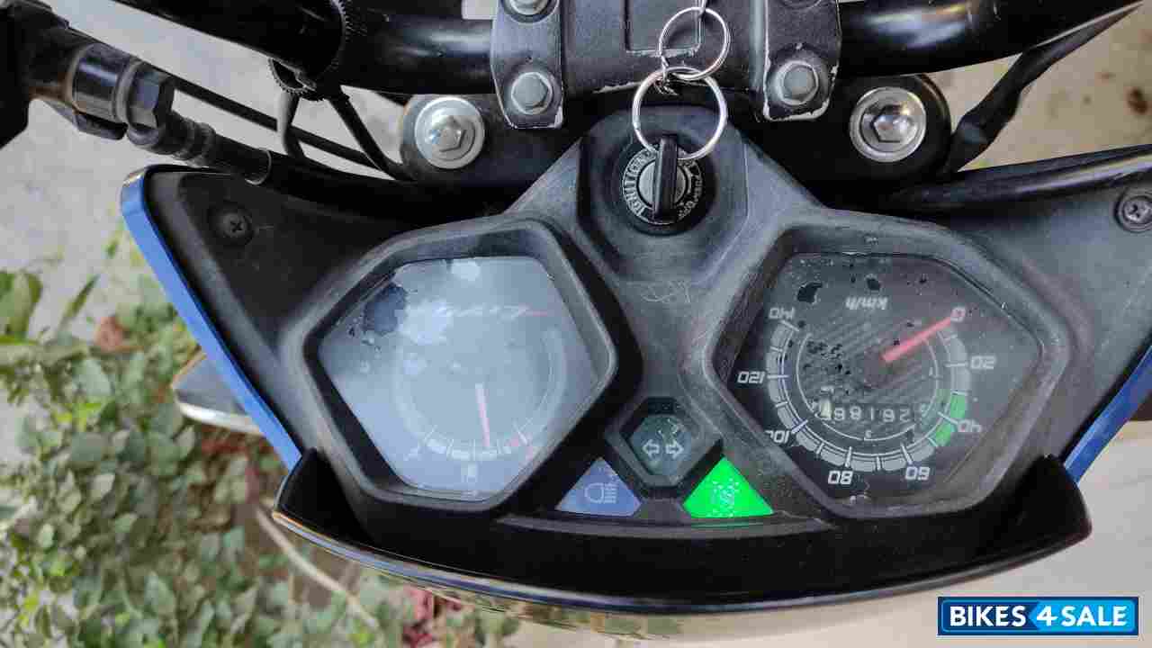 Blue Honda Livo 110 Blue Honda Livo 110