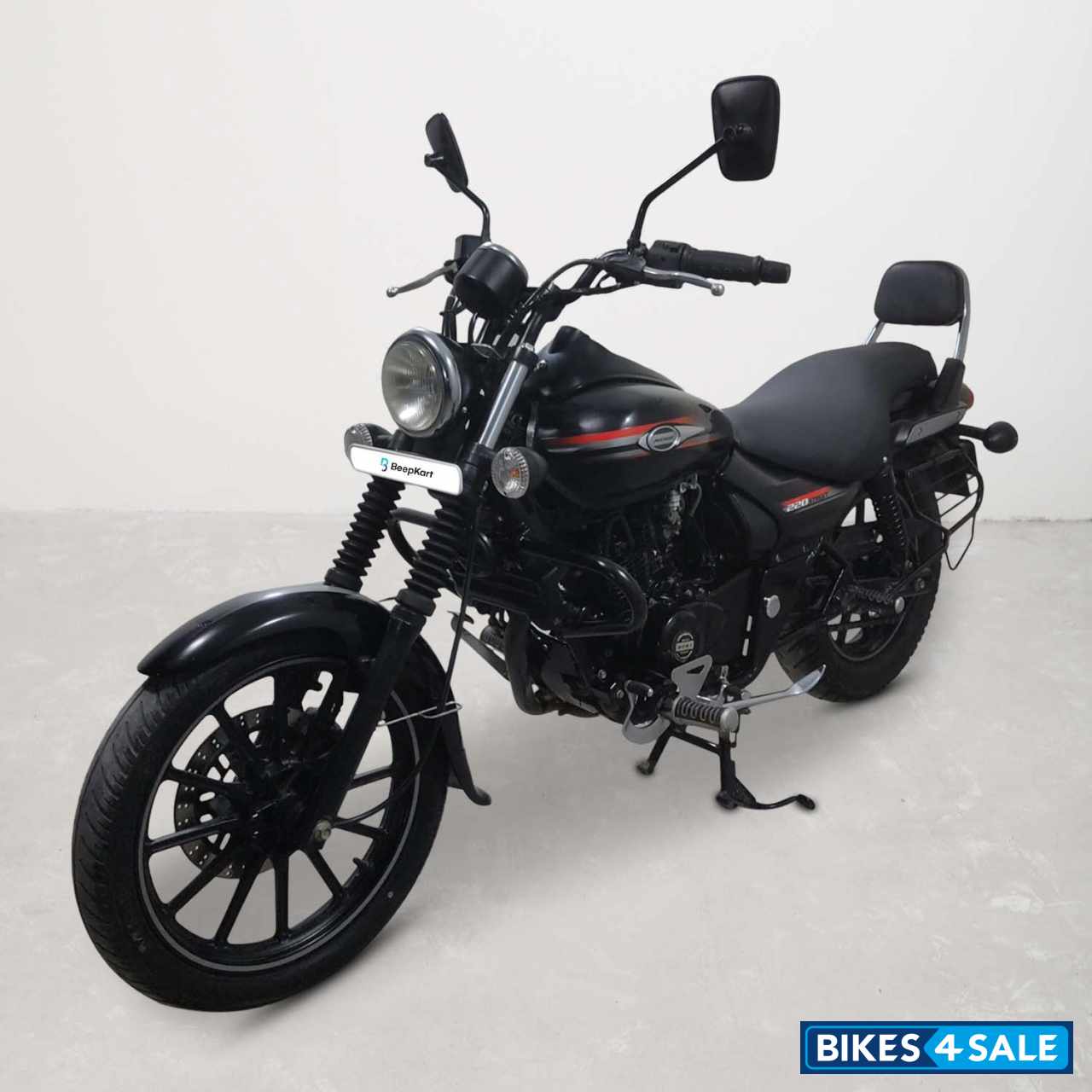 Bajaj Avenger Street 220