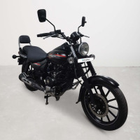 Bajaj Avenger Street 220
