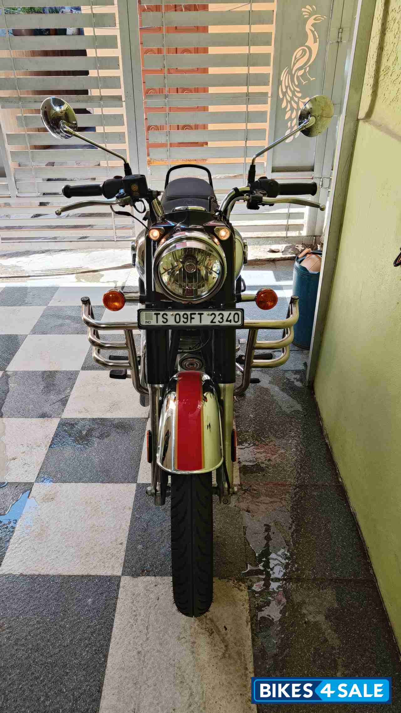 Chrome Red Royal Enfield Classic 350 BS VI Chrome Red Royal Enfield Classic 350 BS VI