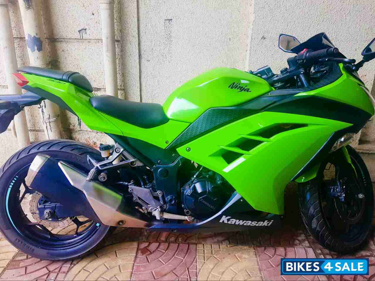 Kawasaki Ninja 300R