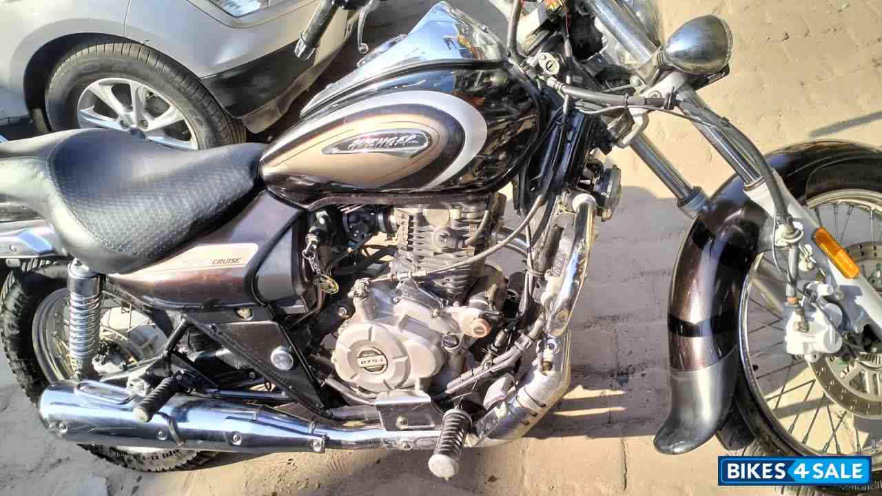 Bajaj Avenger Cruise 220
