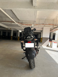 Garnet Black Mahindra Mojo 300 ABS BS6