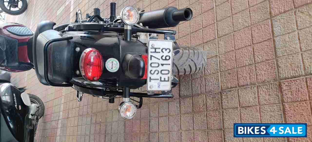 Black And Red Benelli Imperiale 400