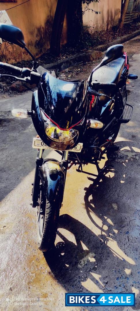 Black Bajaj Pulsar 150 Neon