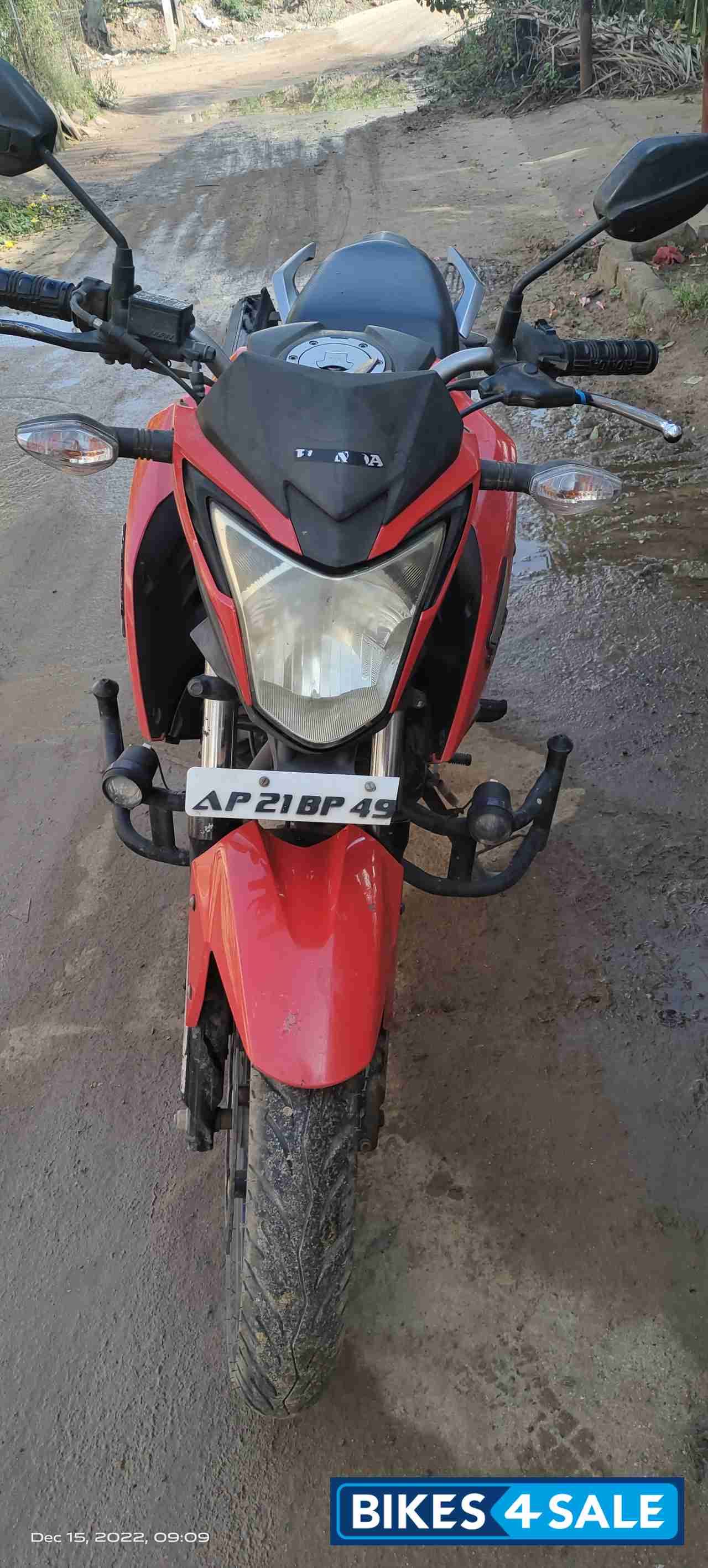 Honda CB Hornet 160R