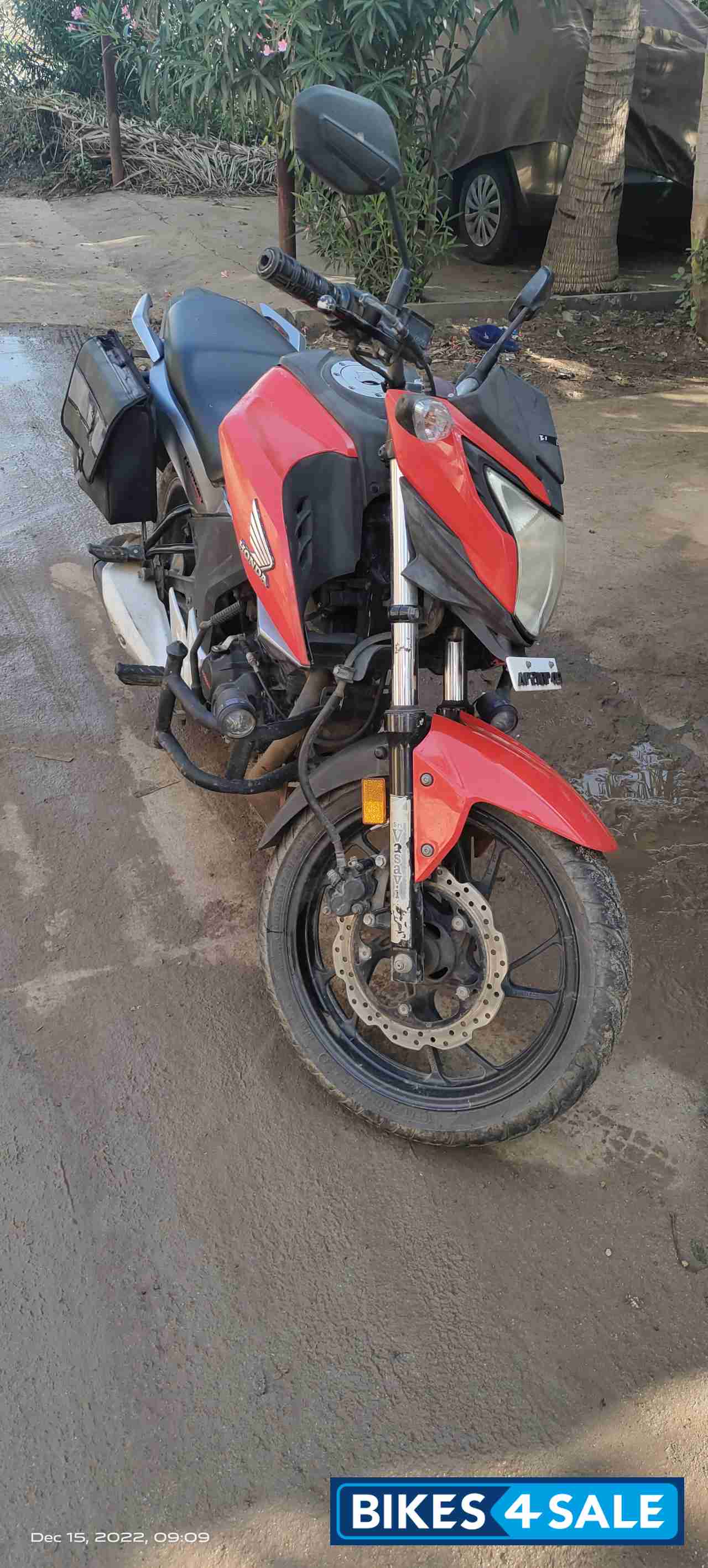Honda CB Hornet 160R