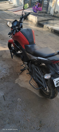 Honda CB Hornet 160R