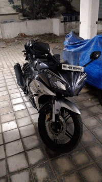 Black Grey Yamaha YZF R15 V2