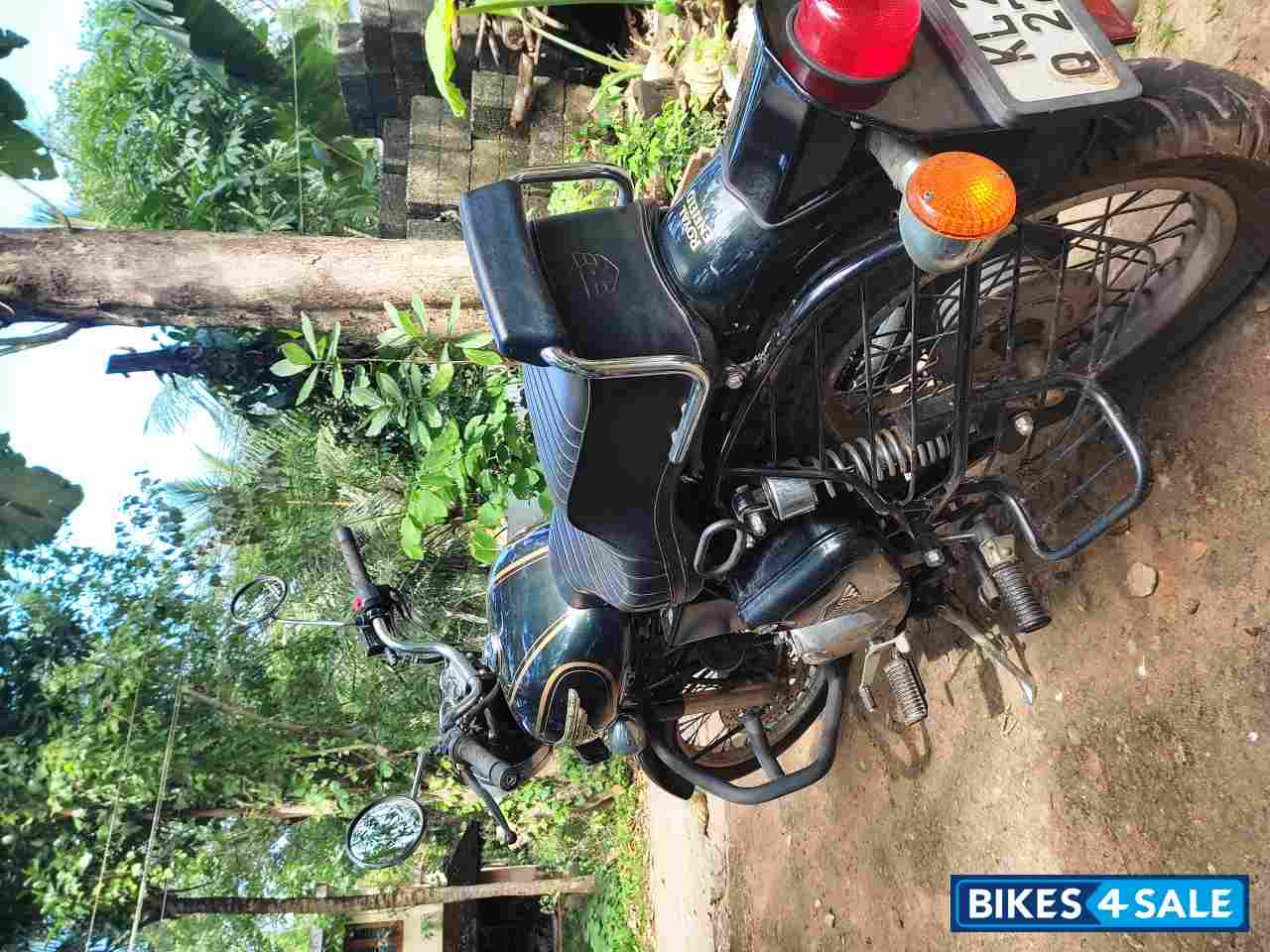 Forest Green Royal Enfield Bullet Standard 500
