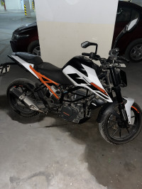 White KTM Duke 250