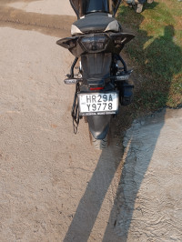 Matte Black Hero Xtreme 160R Stealth Edition