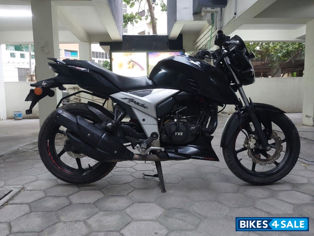 TVS Apache RTR 160 4V
