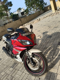 Yamaha YZF R15 V2