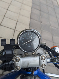 Bajaj Avenger 220 DTS-i