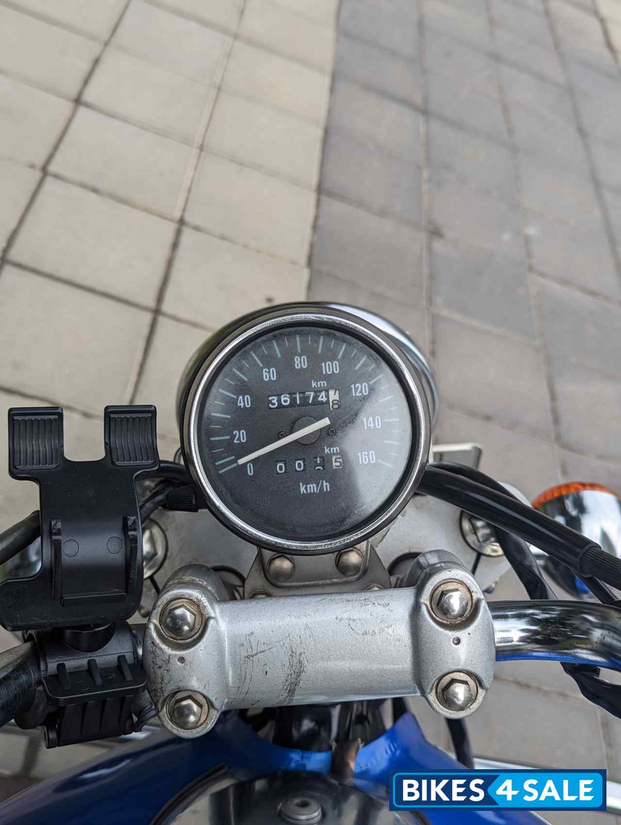 Bajaj Avenger 220 DTS-i Bajaj Avenger 220 DTS-i