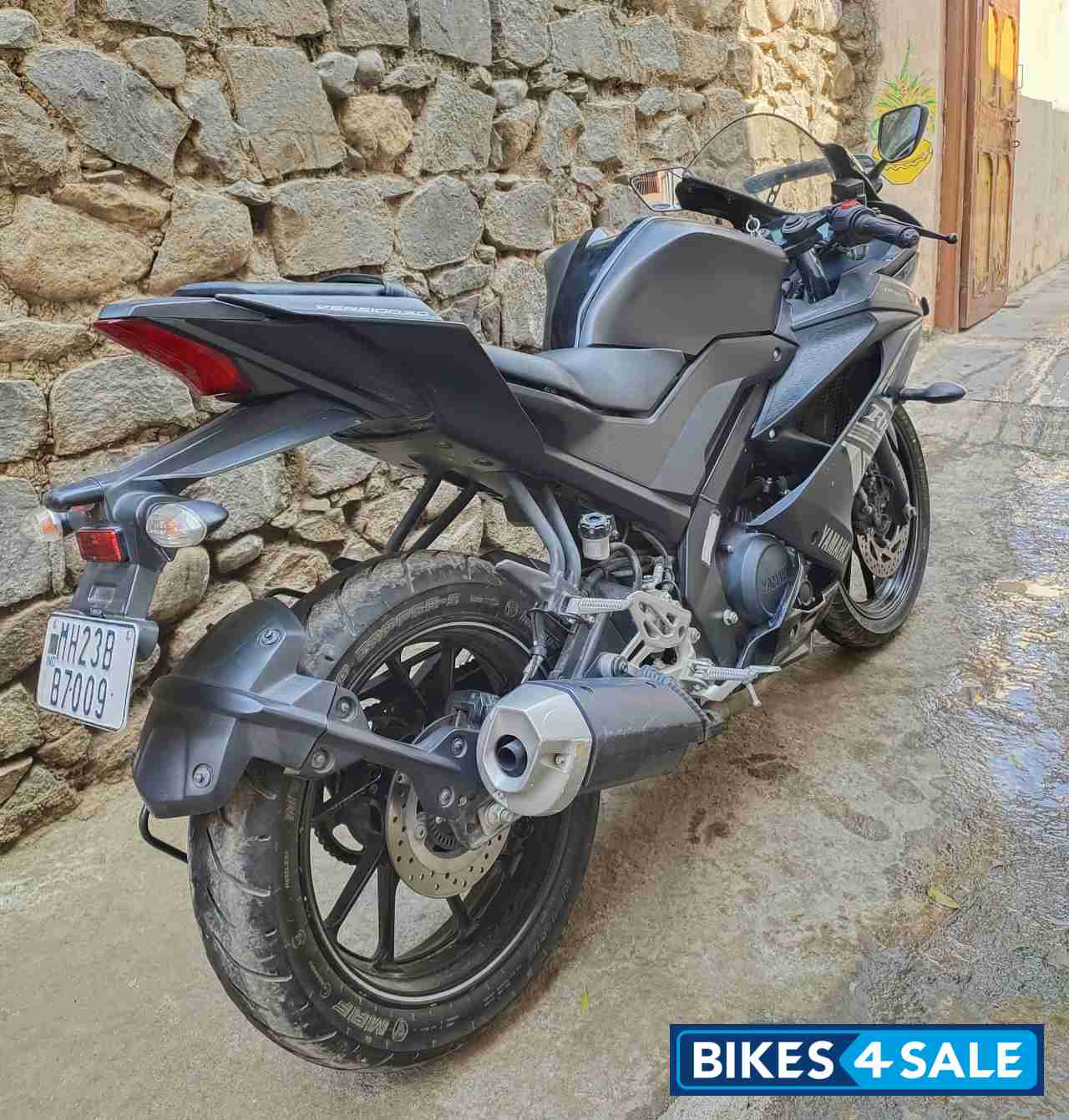 Mat Black 2 Yamaha YZF R15 V3