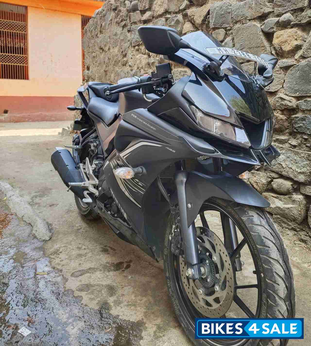 Mat Black 2 Yamaha YZF R15 V3