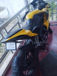 Bajaj Pulsar RS 200 ABS