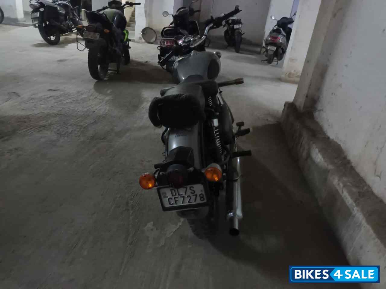 Royal Enfield Classic Gunmetal Grey