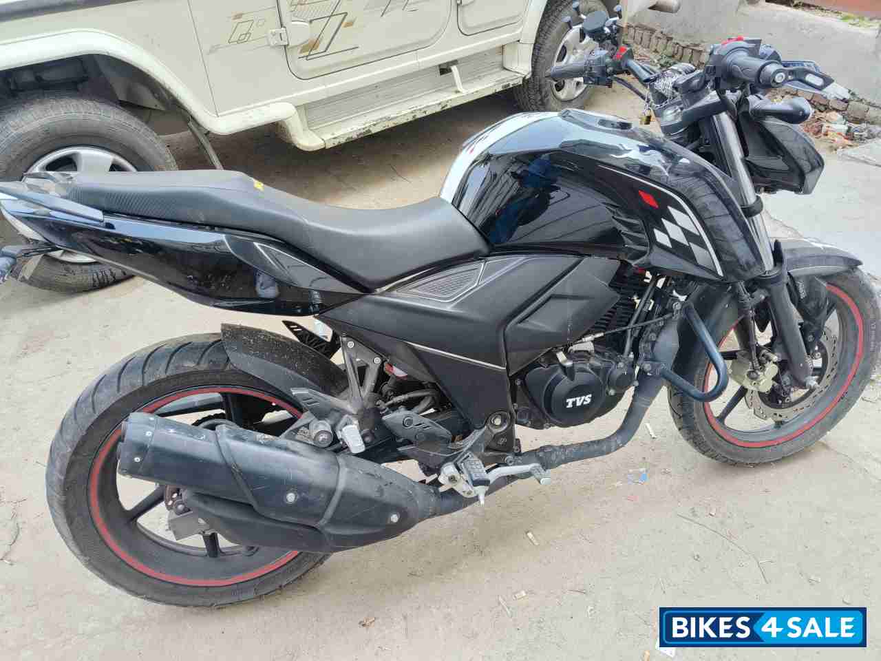 TVS Apache RTR 160 4V BS6 TVS Apache RTR 160 4V BS6