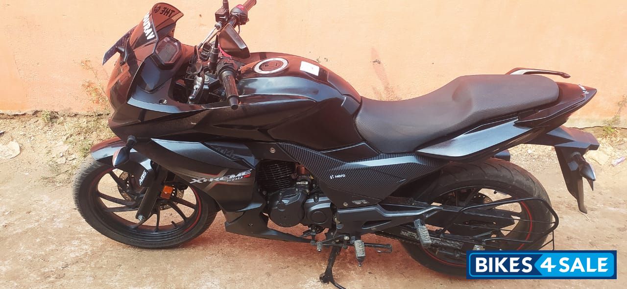 Panther Black Hero Xtreme 200S BS6