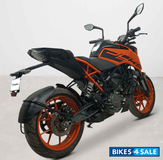 KTM Duke 200