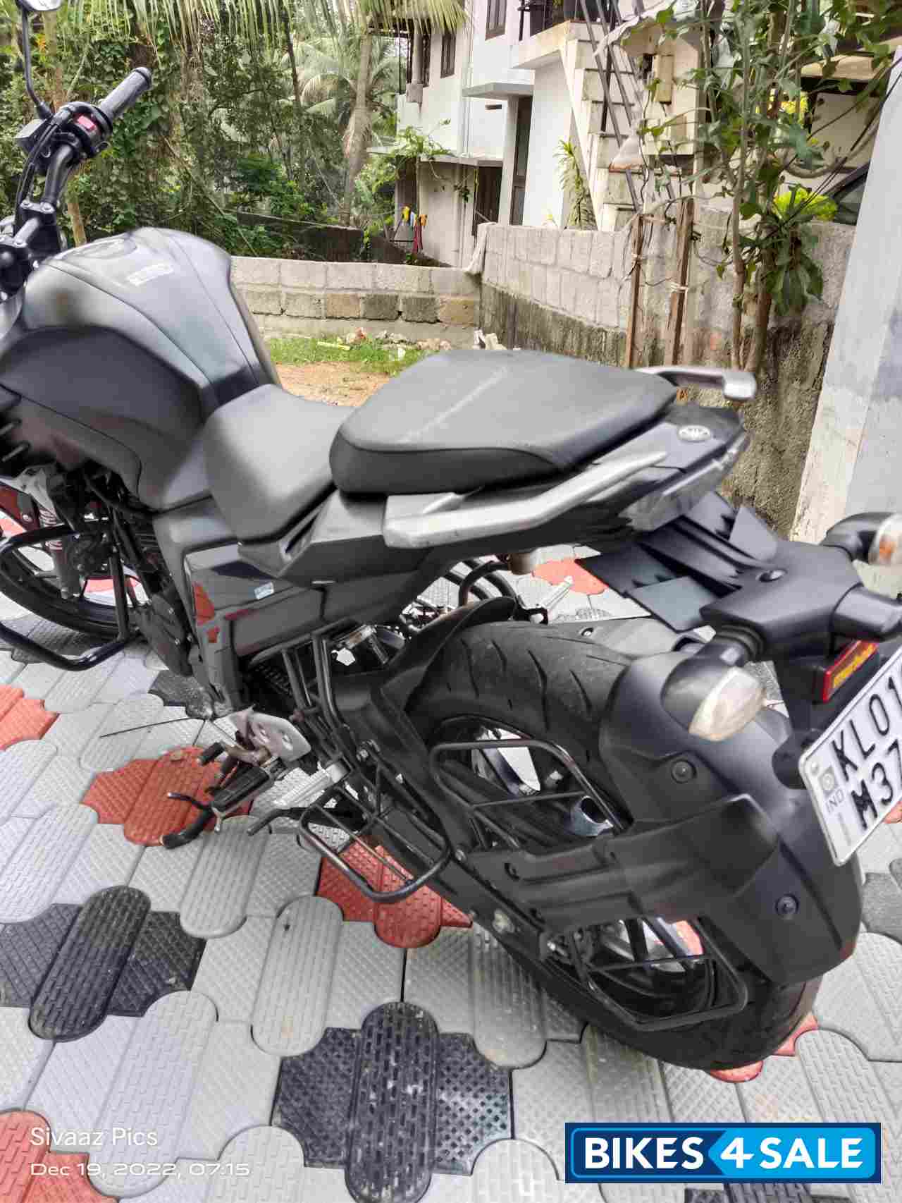 Yamaha FZS 25