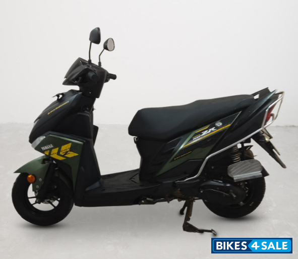 Yamaha Cygnus Ray ZR