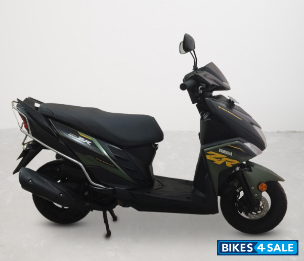 Yamaha Cygnus Ray ZR