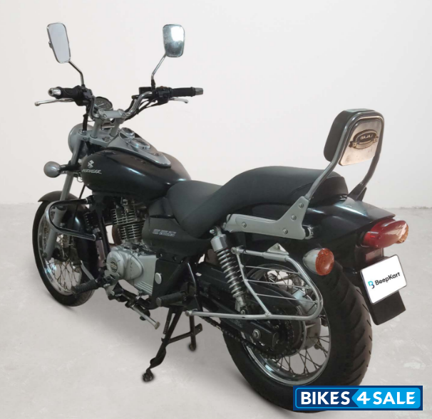 Bajaj Avenger 220 DTS-i