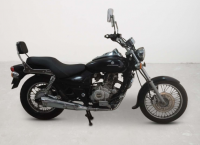 Bajaj Avenger 220 DTS-i