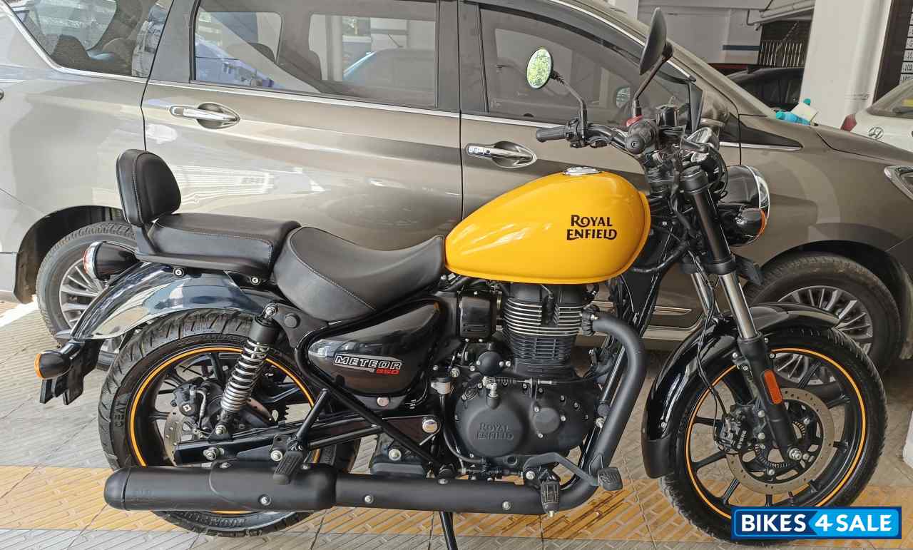 Royal Enfield Meteor 350 Fireball