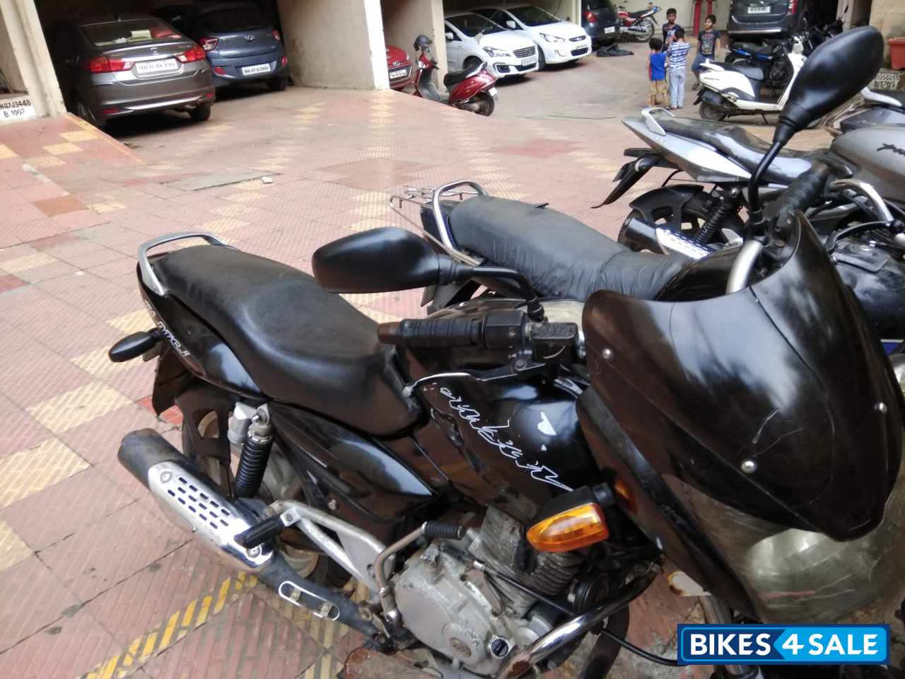 Black Bajaj Pulsar 150 DTSi Black Bajaj Pulsar 150 DTSi