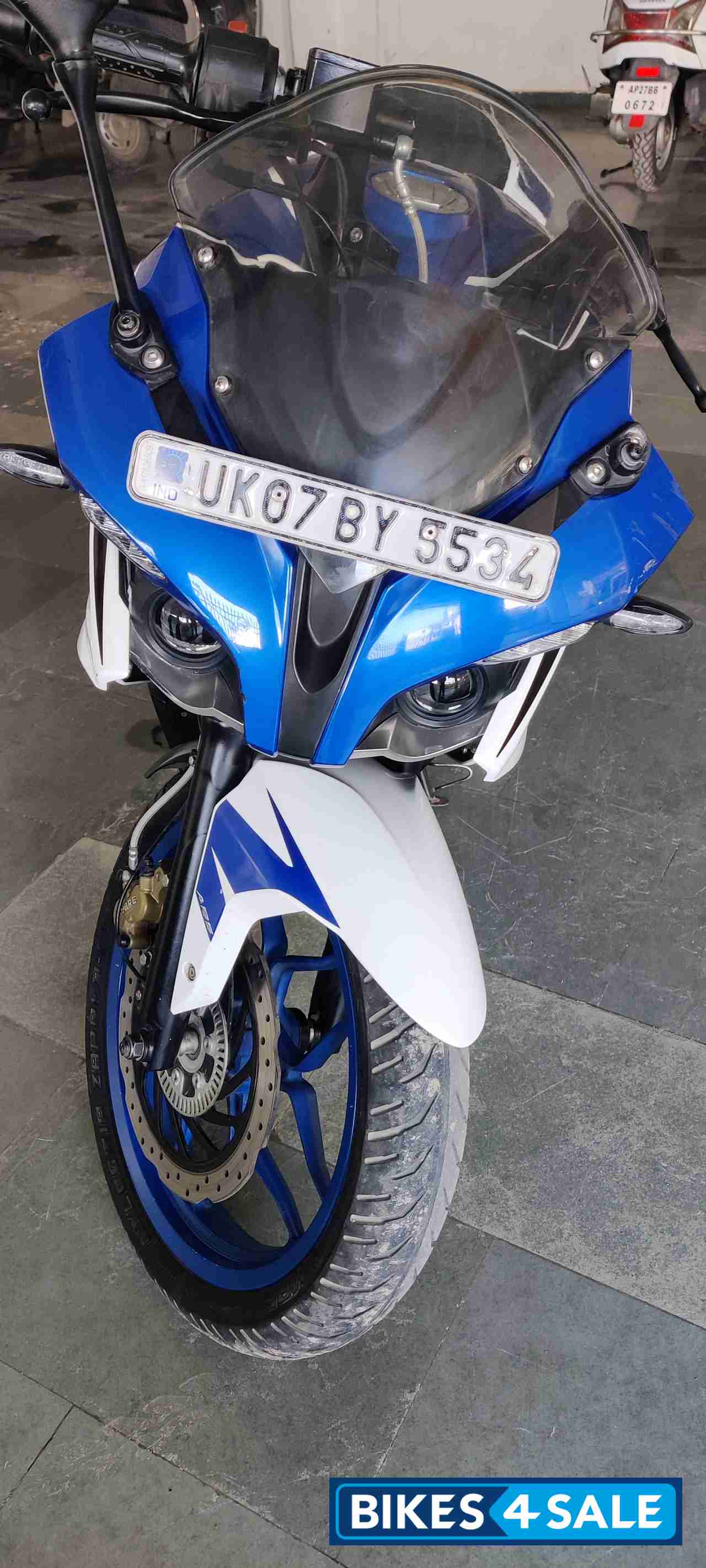 Bajaj Pulsar RS 200