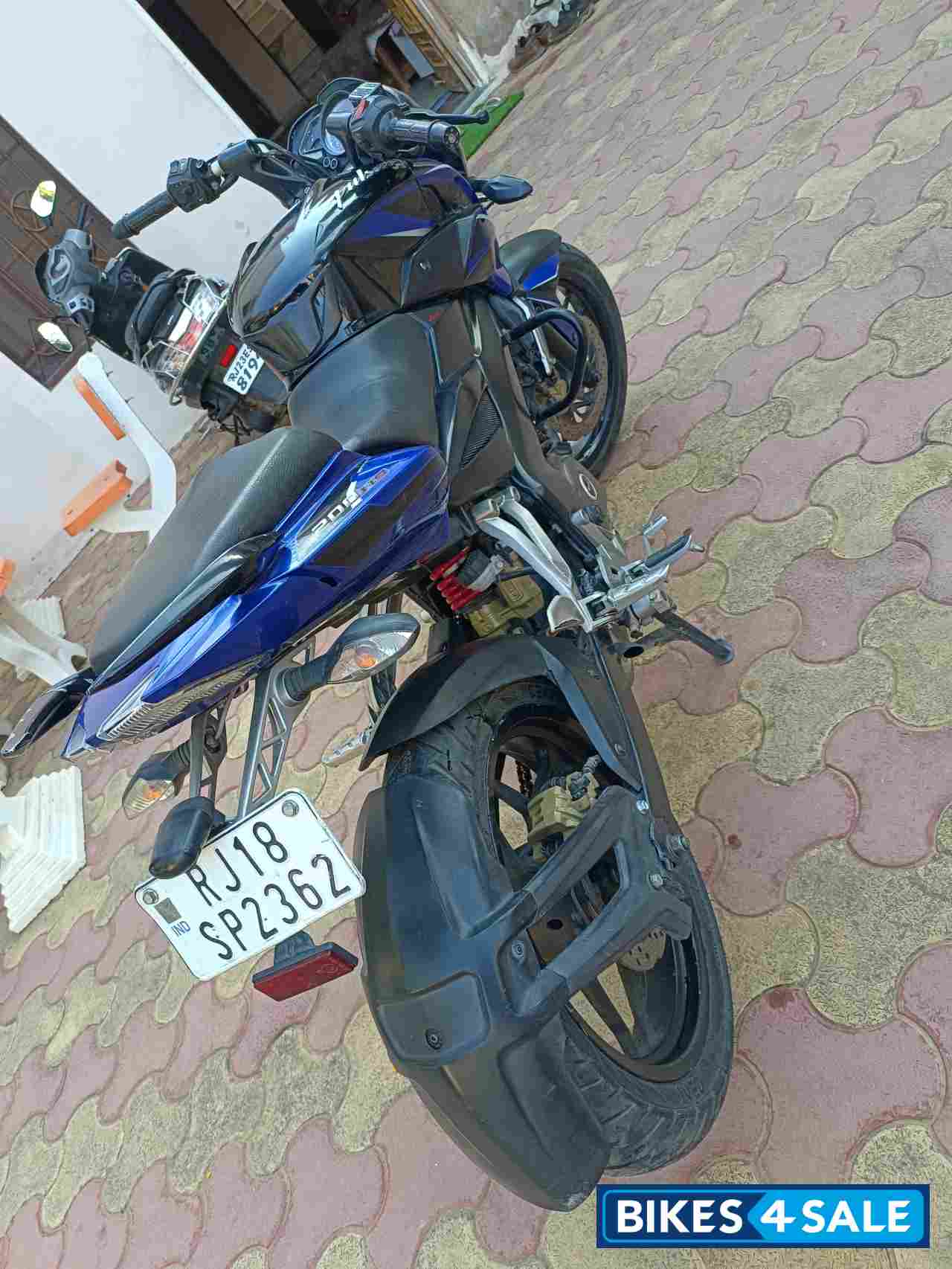 Blue Nd Black Bajaj Pulsar 200 NS