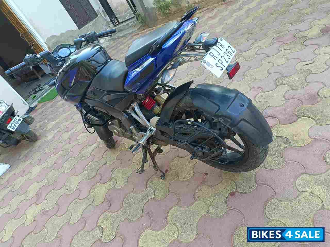 Blue Nd Black Bajaj Pulsar 200 NS
