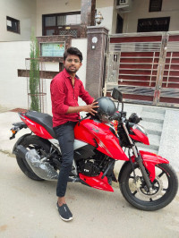 Red TVS Apache RTR 160 4V BS6