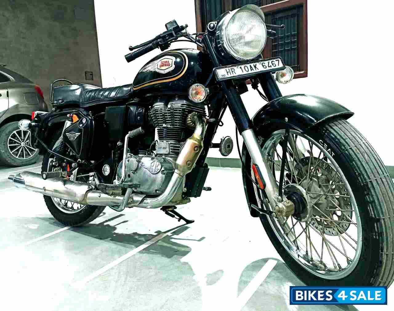 Black Royal Enfield Bullet 350 KS BS6