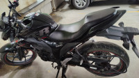 Black Suzuki Gixxer 150