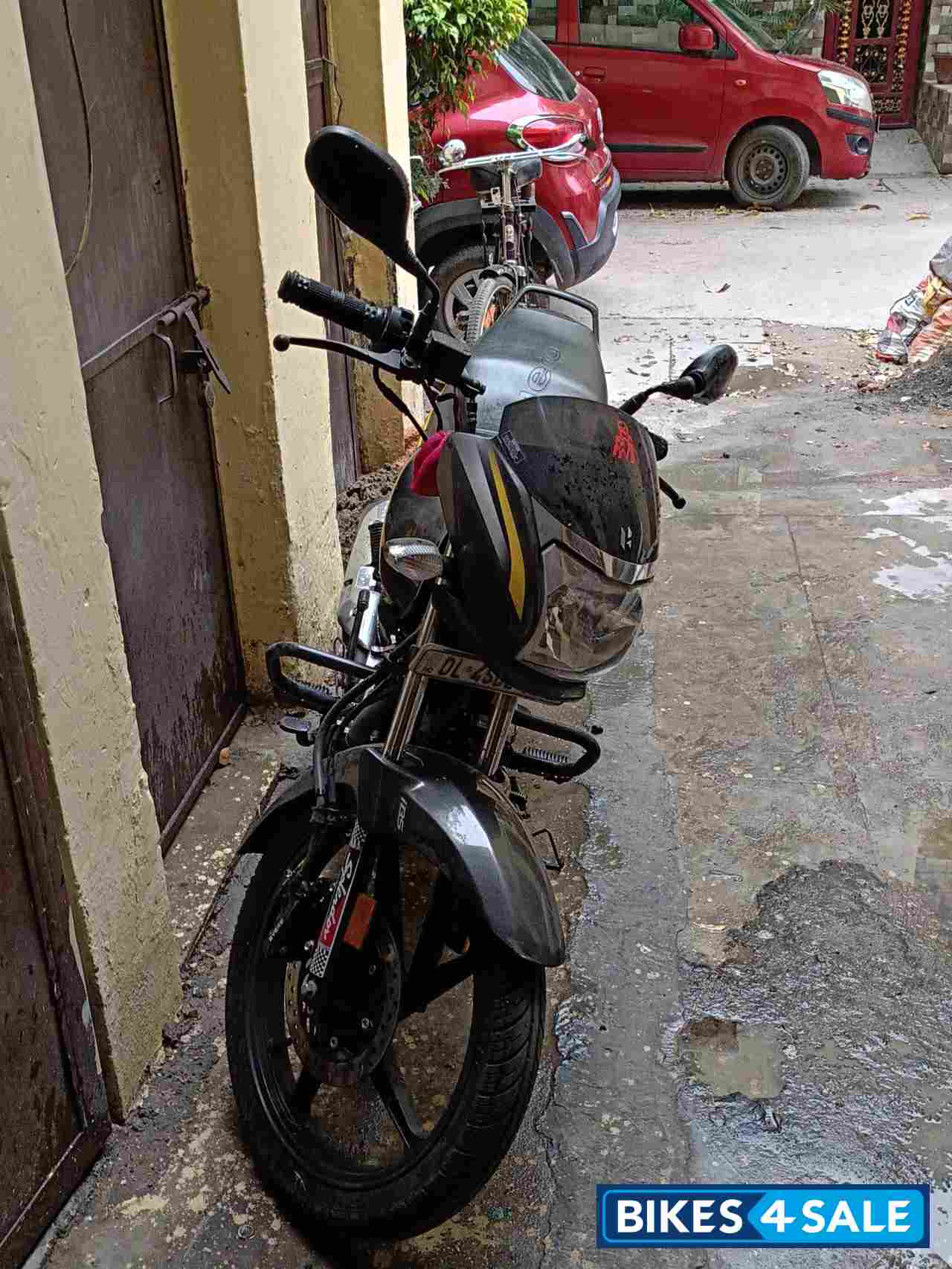 Black With Yellow Hero Super Splendor IBS